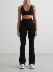 Black Shape Seamless Flare Tights & Cross Back Bra Set