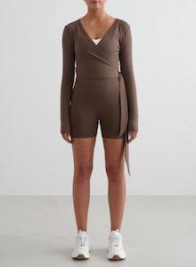Macchiato Shape Seamless Hotpants & Wrap Longsleeve Set