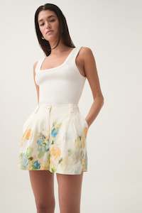 Shorts: Romantica Short