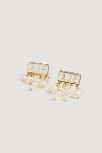 Gifts For Her: Vista Pearl Stud