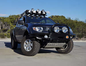 Mitsubishi Triton: XROX Bull Bar to suit Mitsubishi Triton ML/MN 2006-2014