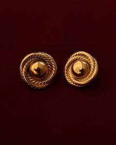 Vintage: Button Earrings