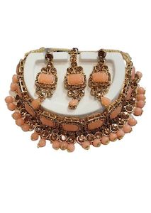 Jewellery: Peach Color Necklace Set