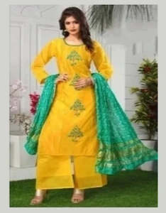 Pakistani Suit with Silk Duppatta