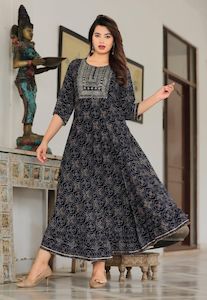 Kurti Plus Size: Rayon Long Kurti