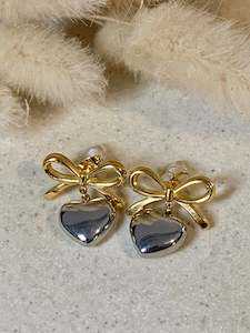 Earrings: Bow Heart Studs