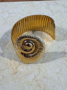 Conch Shell Cuff - Wide