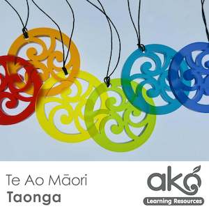 Necklaces: Te Ao Māori Necklace