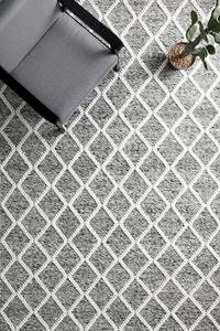 Sliver: Khoy Grey Rug 255x155 cm
