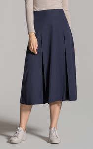 Womens: PERFORMANCE TWILL BOX PLEAT SKIRT