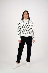 Vassalli Merino: Vassalli Cream/Black Angled Detail Knit Sweater