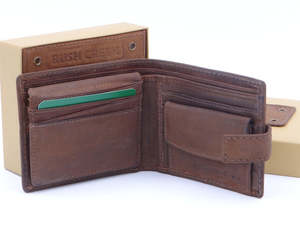 Mens Clothing Accessories: Second Nature Mens BC14 Leather Wallet