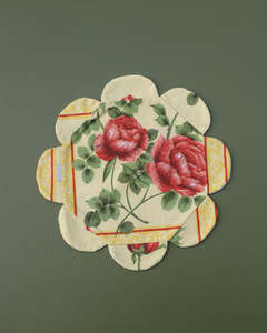 Table: Flower placemat #red rose