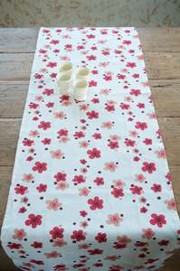 Hemp Collection: Manuka Flower Hemp Table Runner