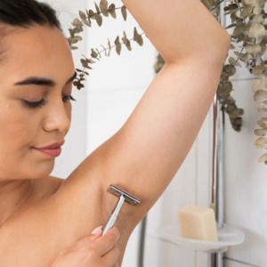 For The Guys: Caliwoods Shavers Kit