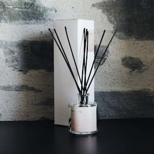 arrowtown: New Zealand Made Diffuser - WAIHEKE ISLAND - Lucy King