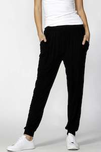 Betty Basics Curve: Paris Pants - Black