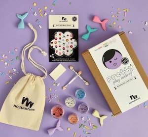 No Nasties Play Makeup: Nancy Deluxe Purple Pretty Play Makeup Box