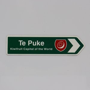 Te Puke - Kiwifruit Capital of the World Roadsign Magnet - all sortz
