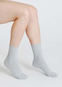 Accessories: DREW SOCKS / LIGHT BLUE