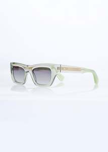Eyewear: JUDE SUNGLASSES / MOSS