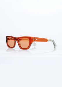 Eyewear: JUDE SUNGLASSES / SHERRY