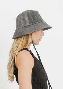 Winter Hats: NOAH HAT / CHARCOAL