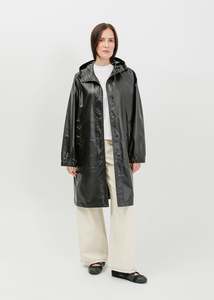 Black Coats: Wilson Raincoat / Black
