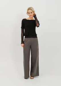 Alani Top / Black