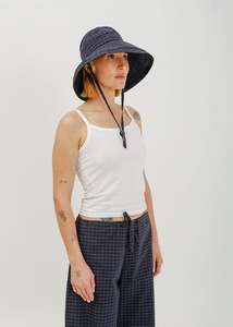 Winter Hats: Saya Hat / Black-Navy Check