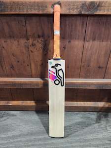 Aura Pro 3.0 Supalite Cricket Bat - Short Blade