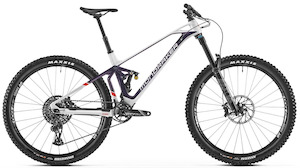 Mondraker: Mondraker Superfoxy Carbon R 2022