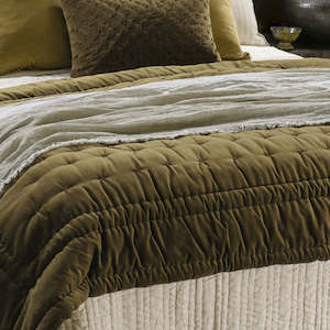 Bedspreads Quilts Comforters: Mica Deep Moss Comforter - 240x150