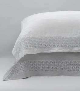 Vintage Linen Eurosham - Grey