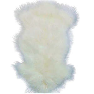 Rugs Animal Hides: Kinsley Tibetan Lamb Hide in Ivory - Single