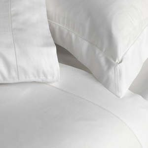 Sheets Sheet Sets: 500TC Fitted Sheet: Optic White - Queen