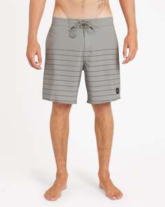 Mens Steady Stripe 18" Boardshorts