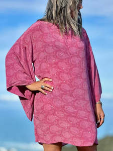 Vintage Sari Collection: Kitekite Kimono Dress - Pretty in Pink (M/L) Vintage Crepe Silk Sari