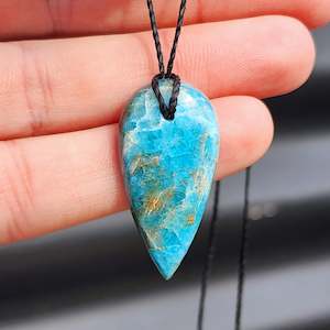 Gemstone Pendants: Natural Apatite Pear Pendant Necklace (1BBB250)