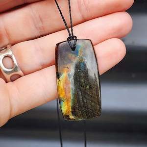 Natural Labradorite Rectangle Pendant Necklace (1BBB278)