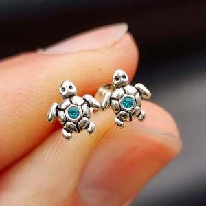 Childrens Earrings: 925 Sterling Silver & Turquoise CZ Turtle Stud Earrings