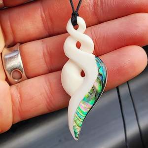 Natural Maori Bone Carving Pendant Necklace - Twist With Paua Inlay