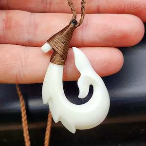 Natural Hand Carved Maori Bone Carving Pendant Necklace - Whale Tail Hook