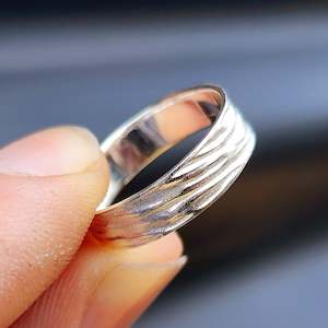 Plain Sterling Silver Rings: (T) Solid 925 Sterling Silver Textured Wave Finish 6mm Band Ring