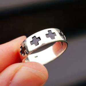 Plain Sterling Silver Rings: Solid 925 Sterling Silver Black Cross Band Ring