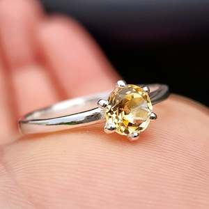 (Q) Solid 925 Sterling Silver & Natural Citrine Clawed Round Handmade Ring