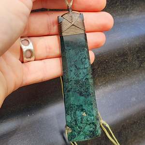 XL NZ Greenstone Pounamu Toki Pendant Necklace (N457)