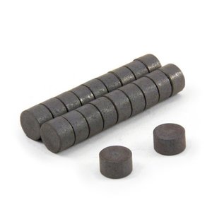 Ferrite Disc Magnet - 7mm x 3mm | Isotropic