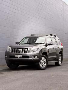 Products: Toyota LandCruiser Prado - VX Limited!