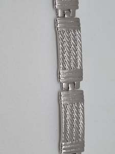 Jewellery: Unisex white gold plated bracelet